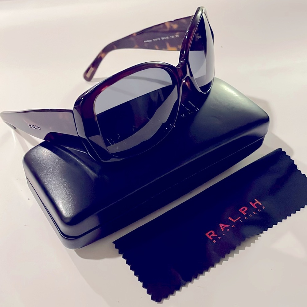 Ralph Lauren RA5086 Women's Black Tortoise Cat Eye Sunglasses & Case